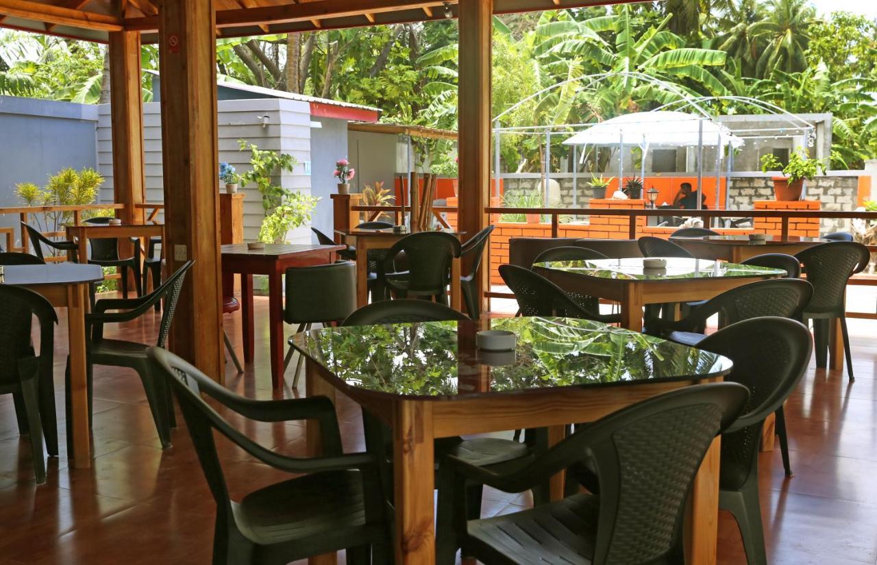 Charming Holiday Lodge- Addu Atoll Meedhoo, Maldives Eksteriør billede