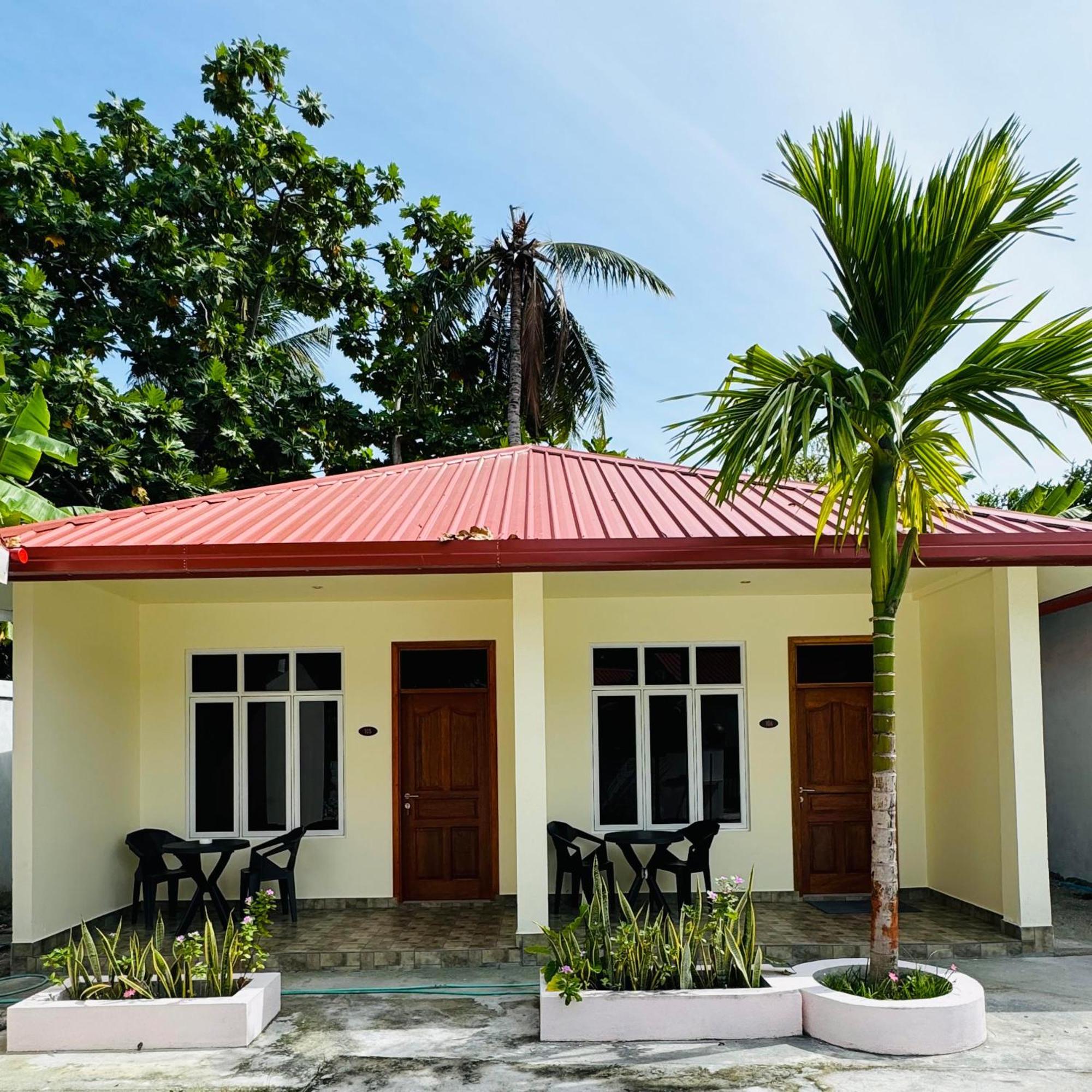 Charming Holiday Lodge- Addu Atoll Meedhoo, Maldives Eksteriør billede