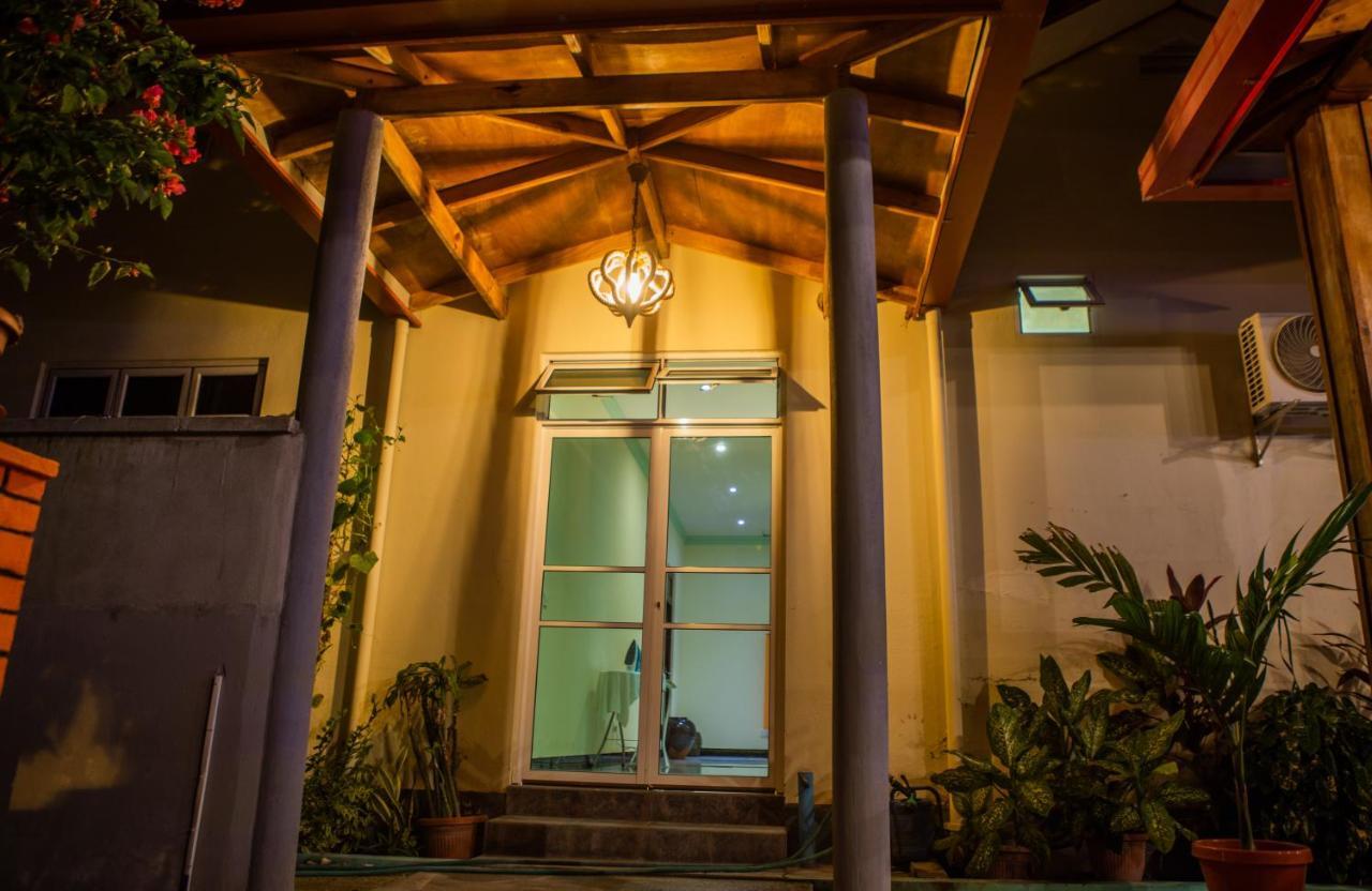 Charming Holiday Lodge- Addu Atoll Meedhoo, Maldives Eksteriør billede